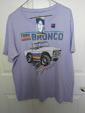 Ford Bronco Sunset Graphic Tee -‎ Lavender NWT Size M( Standard Tee Unisex)